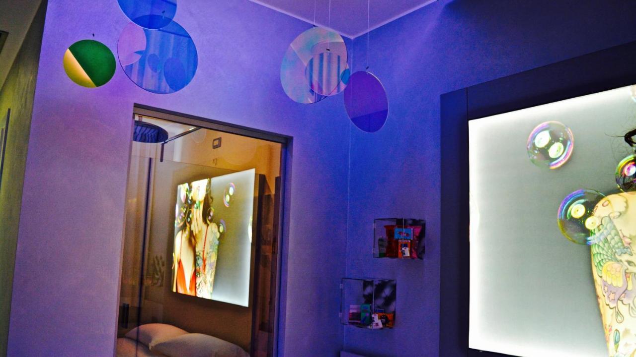 C Rooms - Love Motel Monza Чинізелло-Бальсамо Екстер'єр фото